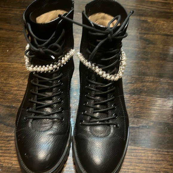 Authentic Jimmy Choo Cruz Flat Ankle boot Pearl & Crystal EU 38.5 US 38.5🍂🍁❄️ - Picture 1 of 5